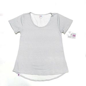 T-shirt w/black dots NWT
